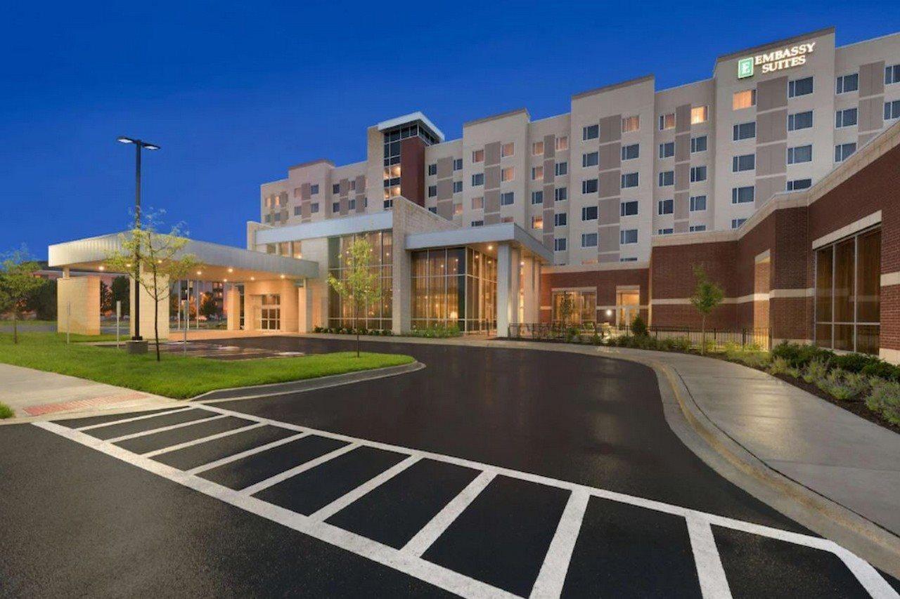 Embassy Suites By Hilton Chicago Naperville Extérieur photo