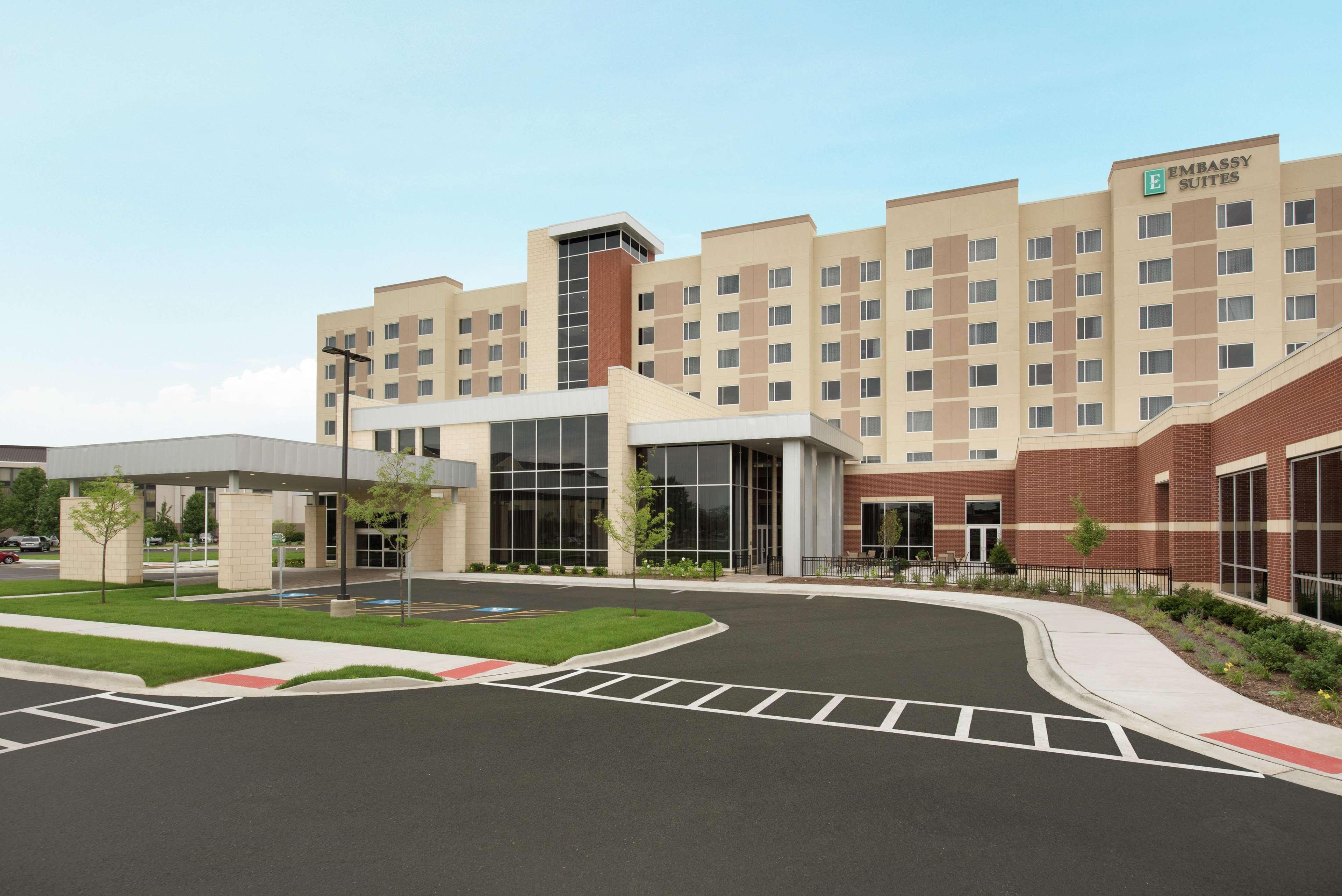 Embassy Suites By Hilton Chicago Naperville Extérieur photo
