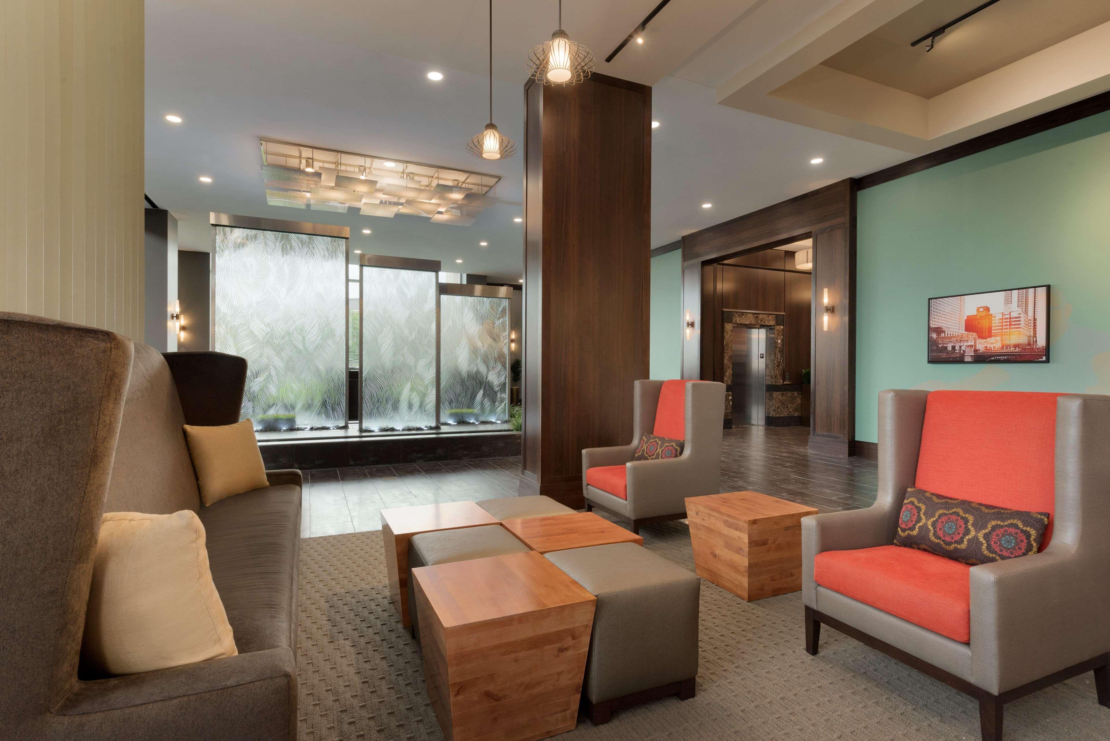 Embassy Suites By Hilton Chicago Naperville Extérieur photo